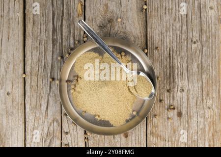 Pepe bianco rustico in legno come sfondo di close-up shot Foto Stock