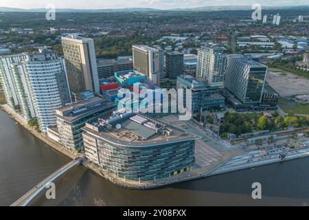 Veduta aerea del complesso MediaCityUK che include BBC , Salford Quays, Manchester, UK. Foto Stock