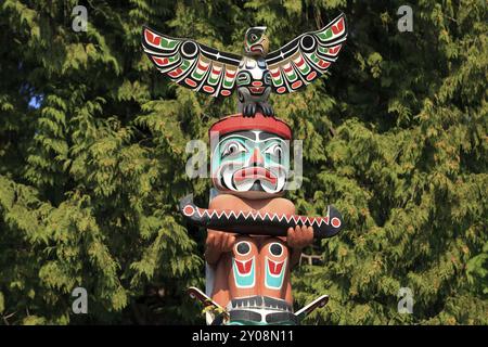 Totem pole nello Stanley Park a Vancouver Canada Foto Stock