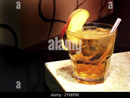 Cocktail, un mix di bevande varie. A volte bevande alcoliche Foto Stock