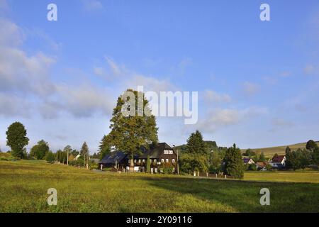 Tabenheim nell'alta Lusazia sulla Sprea. Casa lusaziana superiore in Sassone Foto Stock