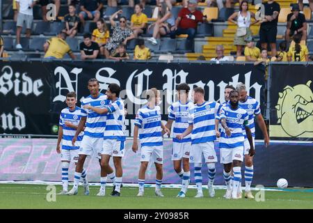 Kerkrade, Paesi Bassi. 1 settembre 2024. KERKRADE, PAESI BASSI - 1 SETTEMBRE: Jeffry Fortes di De Graafschap celebra il suo gol durante la partita Roda JC Kerkrade tra De Graafschap al Parkstad Limburg Stadion il 1 settembre 2024 a Kerkrade, Paesi Bassi. (Foto di Orange Pictures) (foto di Orange Pictures/Orange Pictures) credito: dpa/Alamy Live News Foto Stock