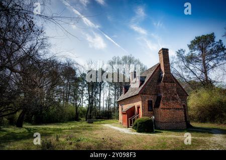 La Lynnhaven House coloniale, costruita nel 1725 e iscritta nel National Register of Historic Places, si trova a Virginia Beach, Virginia. Foto Stock