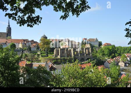 Bautzen, con vista sull'Ortenburg. Bautzen, con vista a Ortenburg, Die Ruine der Nikolaikirche a Bautzen. Le rovine della chiesa di San Nicola a B. Foto Stock