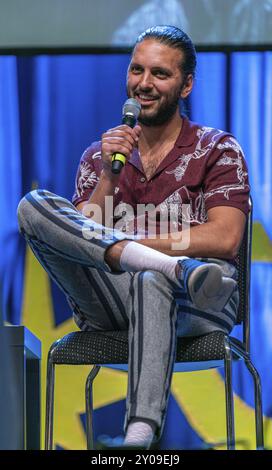 Bonn, Germania, 8 giugno 2019: Shazad Latif (*1988, attore britannico, Star Trek: Discovery) parla delle sue esperienze in Star Trek Discovery al FedCon 28, Foto Stock