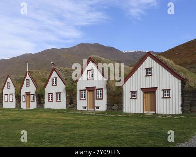 La fattoria del museo Laufas sulla riva orientale di Eyjafjoerður, nel nord dell'Islanda Foto Stock