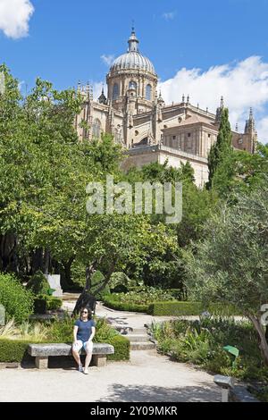 Mirador de la Celestina o Parco Huerto de Calixto y Melibea, dietro la cattedrale, Salamanca, provincia di Salamanca, Castiglia e León, Spagna, Europa Foto Stock