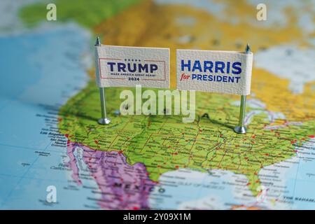 Washington, DC - 2024 1 settembre: Elezioni presidenziali negli Stati Uniti. Donald Trump affligge Kamala Harris. Democratici contro i repubblicani. Foto di alta qualità Foto Stock