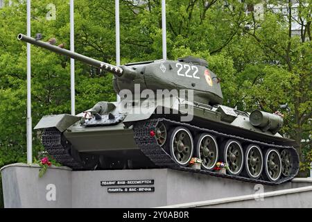 Monument Tank T-34-85. Kaliningrad (prima di Konigsberg), Russia, Europa Foto Stock