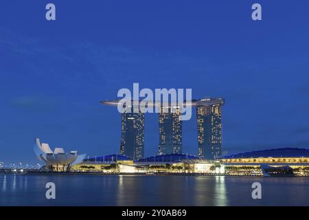 Singapore, Singapore, 30 gennaio 2015: Marina Bay Sands di notte, Asia Foto Stock