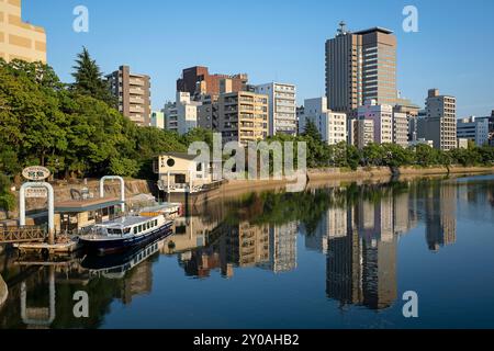 Paesaggio lungo il Fiume Motoyasu, Hiroshima, Giappone Foto Stock