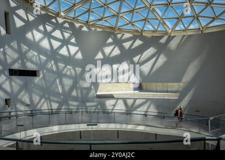 Sala d'ingresso al Museo Memoriale della Pace di Nagasaki, bomba atomica, Nagasaki, Giappone Foto Stock