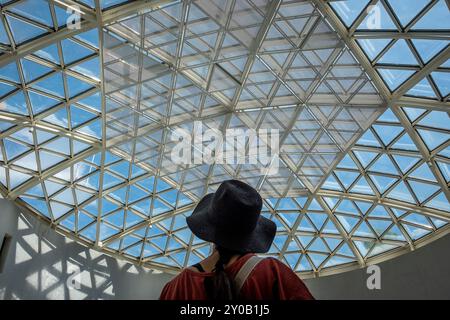 Sala d'ingresso al Museo Memoriale della Pace di Nagasaki, bomba atomica, Nagasaki, Giappone Foto Stock