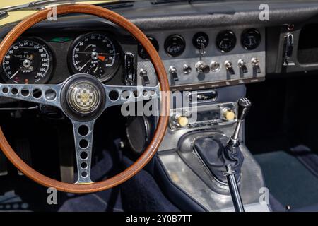 Interni Jaguar e-Type esposti al Concours of Elegance 2024 Foto Stock