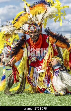 Coeur d'Alene, Idaho USA, 07-23-2016. Giovani ballerini partecipano al Julyamsh Powwow il 23 luglio 2016 presso la fiera della contea di Kootenai a Coeur d'' Foto Stock