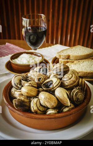 Caracoles a la mallorquina, celler de Randa, llucmajor, Mallorca, Isole Baleari, Spagna, Europa Foto Stock