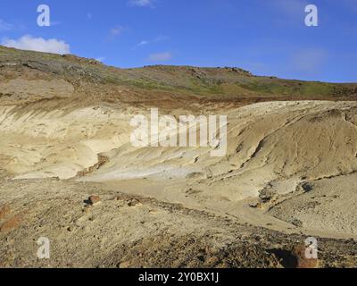 Campo solfatar di Seltun nel sistema vulcanico Krysuvik nel sud della penisola di Reykjanes in Islanda Foto Stock