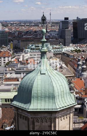 Cattedrale di Santo Stefano (Stephansdom), cupola a torre nella città di Vienna, Austria, Europa Foto Stock