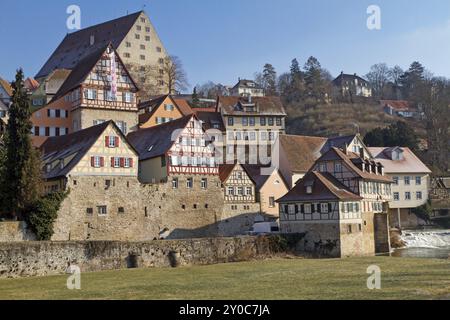 Vista sulla città di Schwaebisch Hall, Germania, in inverno, Europa Foto Stock