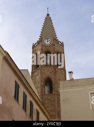 La Chiesa di San Francesco ad Alghero sull'isola mediterranea italiana della Sardegna Foto Stock