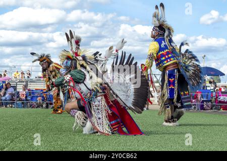 Coeur d'Alene, Idaho USA, 07-23-2016. Giovani ballerini partecipano al Julyamsh Powwow il 23 luglio 2016 presso la fiera della contea di Kootenai a Coeur d'' Foto Stock