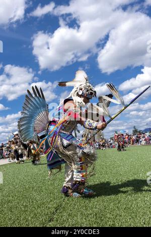 Coeur d'Alene, Idaho USA, 07-23-2016. Giovani ballerini partecipano al Julyamsh Powwow il 23 luglio 2016 presso la fiera della contea di Kootenai a Coeur d'' Foto Stock