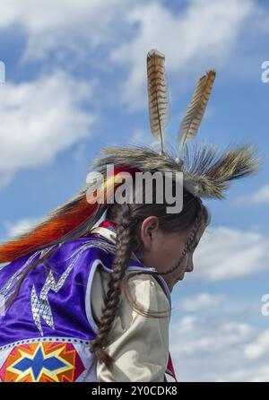 Coeur d'Alene, Idaho USA, 07-23-2016. Giovani ballerini partecipano al Julyamsh Powwow il 23 luglio 2016 presso la fiera della contea di Kootenai a Coeur d'' Foto Stock