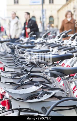 Noleggio bici a Monaco, centro città Foto Stock