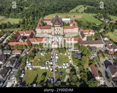 Vista aerea del complesso monastico di Wiblingen, ex abbazia benedettina, poi castello e caserme, Ulma, Baden-Wuerttemberg, Germania, Europa Foto Stock