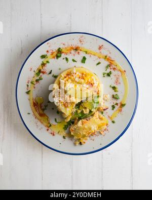 Causa Peruana. Il causa Lima è un antipasto tradizionale della cucina peruviana a base di patate, avocado, pollo o tonno. Foto Stock