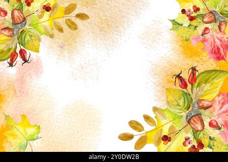 Cornice autunnale acquerello composta da foglie, bacche, frutta, verdura, coni di pino e rami. Illustrazione ad acquerello di decorazioni autunnali disegnate a mano con Foto Stock