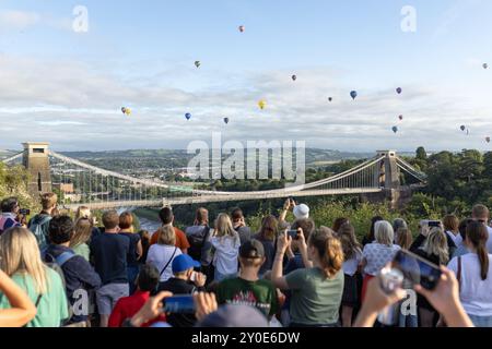 Bristol Balloon Festival 2024 visto da Clifton Downs Foto Stock