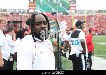 College Park, Maryland, Stati Uniti. 31 agosto 2024. Wale partecipa all'inaugurazione di football maschile dell'NCAA College asa ospite del Maryland contro l'Università del Connecticut al SECU Stadium il 31 agosto 2024 a College Park, Maryland. Crediti: Mpi34/Media Punch/Alamy Live News Foto Stock