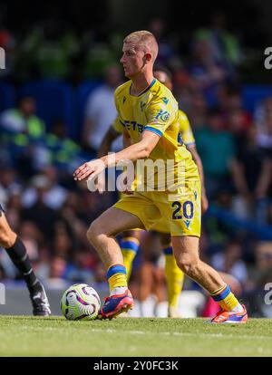 Adam Wharton di Crystal Palace in azione durante la partita di Premier League allo Stamford Bridge di Londra. Data foto: Domenica 1 settembre 2024. Foto Stock