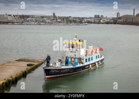 Traghetto per Regno Unito, Inghilterra, Cornovaglia, Cremyll, Edgcumbe Belle Foot in arrivo da Plymouth Foto Stock