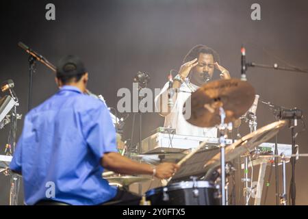 La cantante e cantautrice britannica, Sampha, si esibisce dal vivo al festival Rock en Seine. Foto Stock