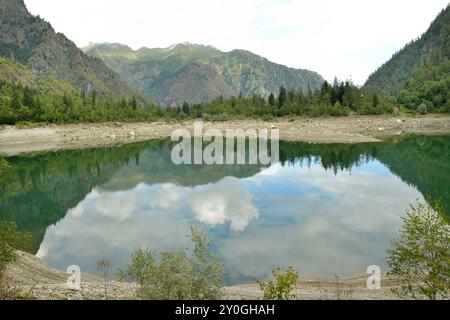 Lago di Antrona svuotato, Verbano-Cusio-Ossola, Italia, Piemonte Foto Stock