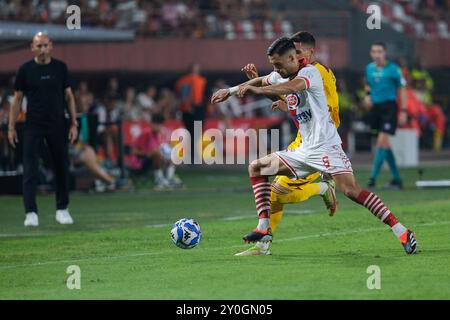 Mantova, Italia. 1 settembre 2024. Cristiano Bani di Mantova 1911 durante la partita di campionato italiano di calcio di serie B tra il Mantova calcio 1911 e la US Salernitana 1919 allo stadio Danilo Martelli il 1 settembre 2024 a Mantova. Crediti: Roberto Tommasini/Alamy Live News Foto Stock