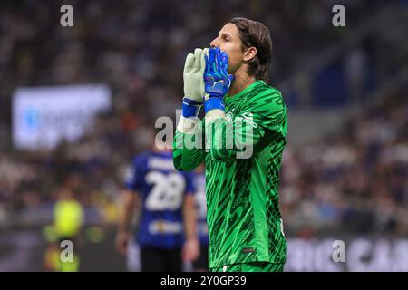 Milano, Italia. 30 agosto 2024. Italia, Milano, agosto 30 2024: Yann Sommer (FC Inter) dà consigli ai compagni di squadra nel secondo tempo durante la partita di calcio FC Inter vs Atalanta BC, serie A Tim 2024-2025 giorno 3, Stadio San Siro. Italia, Milano, 2024 08 30: FC Inter vs Atalanta BC, serie A Tim 2024/2025.giorno 3 allo Stadio San Siro. (Credit Image: © Fabrizio Andrea Bertani/Pacific Press via ZUMA Press Wire) SOLO PER USO EDITORIALE! Non per USO commerciale! Foto Stock