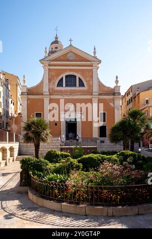 Ajaccio, Francia - 8 agosto 2024: Esterno della cattedrale di Santa Maria Assunta ad Ajaccio, Corsica. Foto Stock