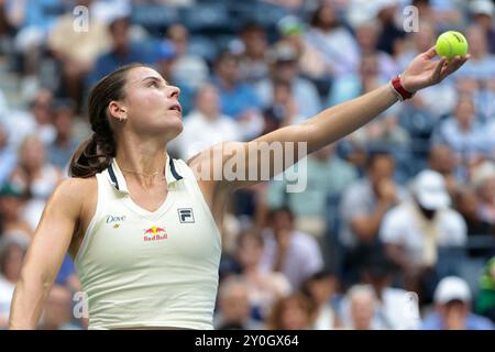 New York, Etats Unis. 1 settembre 2024. Emma Navarro degli Stati Uniti durante il 7° giorno del torneo di tennis del grande Slam degli US Open 2024 il 2 settembre 2024 presso l'USTA Billie Jean King National Tennis Center di New York, Stati Uniti - foto Jean Catuffe/DPPI Credit: DPPI Media/Alamy Live News Foto Stock