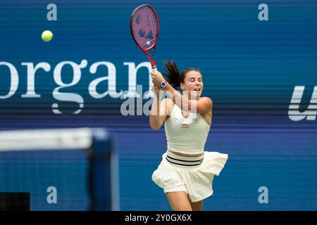 New York, Etats Unis. 1 settembre 2024. Emma Navarro degli Stati Uniti durante il 7° giorno del torneo di tennis del grande Slam degli US Open 2024 il 2 settembre 2024 presso l'USTA Billie Jean King National Tennis Center di New York, Stati Uniti - foto Jean Catuffe/DPPI Credit: DPPI Media/Alamy Live News Foto Stock