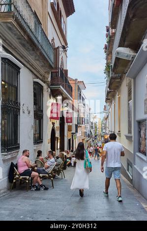 Sitges, Barcellona - 01 settembre 2024: L'immagine mostra la bellezza e il fascino di Sitges, una destinazione costiera in Catalogna. Foto Stock