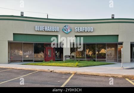 Houston, Texas USA 08-11-2024: Blue Harbor Seafood e Mariscos. Foto Stock