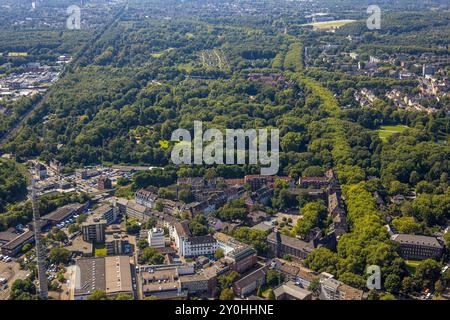 Luftbild, Stadtgarten Gelsenkirchen, Waldgebiet Naherholungsgebiet Grüne Lunge, Altstadt, Gelsenkirchen, Ruhrgebiet, Nordrhein-Westfalen, Deutschland ACHTUNGxMINDESTHONORARx60xEURO *** Vista aerea, Stadtgarten Gelsenkirchen, area ricreativa forestale polmone verde, centro storico, Gelsenkirchen, zona della Ruhr, Renania settentrionale-Vestfalia, Germania ACHTUNGxMINDESTHONORARx60xEURO Foto Stock