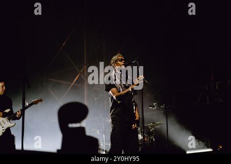 Il collettivo britannico Massive Attack si esibisce dal vivo a torino per il festival Todays 2024 Foto Stock