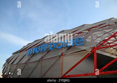 Vista generale della costruzione dell'Intuit Dome dopo una conferenza stampa presso il cantiere Intuit Dome, martedì 16 gennaio 2024, a Inglewood, Foto Stock