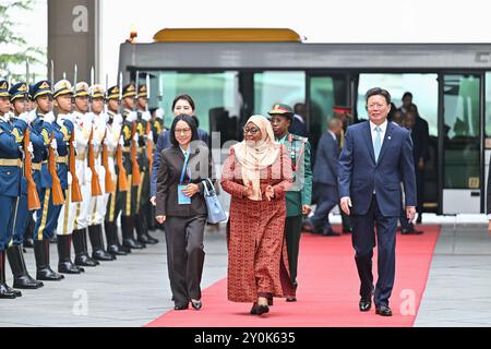 Pechino, Cina. 3 settembre 2024. Il presidente tanzaniano Samia Suluhu Hassan arriva per il vertice 2024 del Forum sulla cooperazione Cina-Africa (FOCAC) a Pechino, capitale della Cina, 3 settembre 2024. Crediti: Li Xin/Xinhua/Alamy Live News Foto Stock