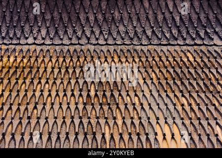 Tegole in legno della chiesa di Urnes Stave, Norvegia. Foto Stock