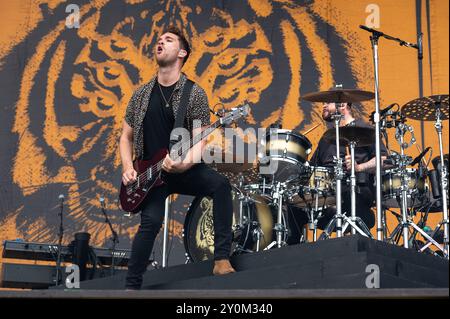 6 luglio 2024: Mike Kerr e Ben Thatcher si esibiscono con Royal Blood al festival IDays di Milano Foto Stock